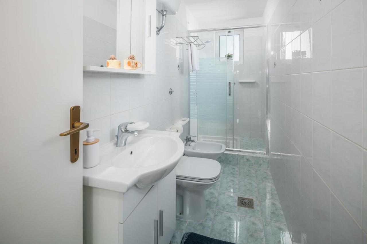 Apartments By The Sea Zambratija, Umag - 2557 Zewnętrze zdjęcie
